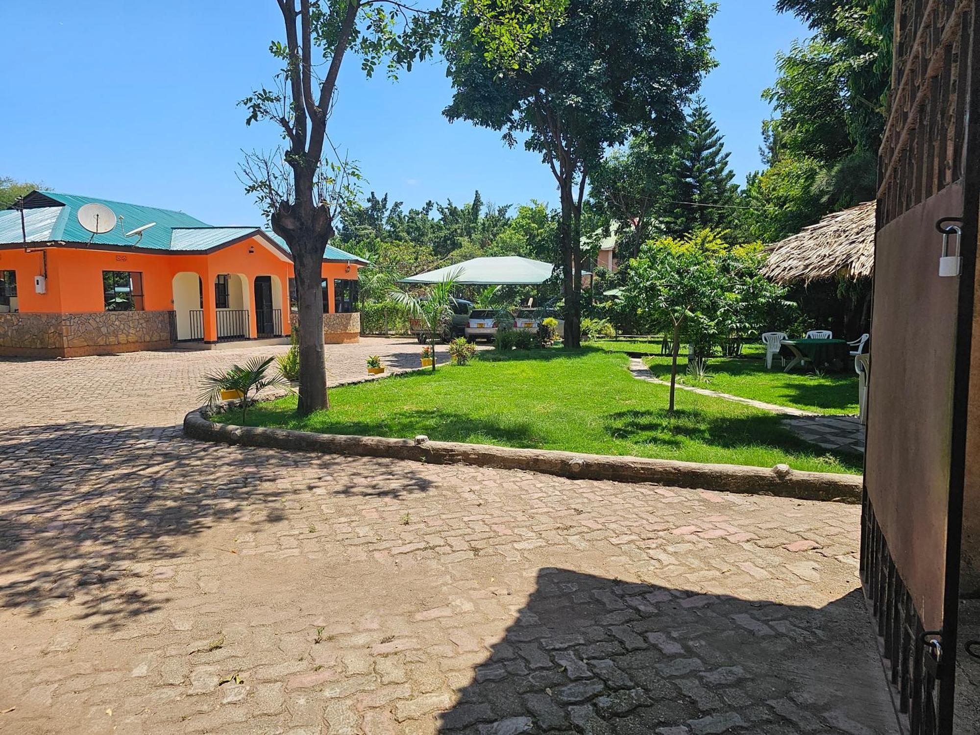 B-More Comfort Stay Boma la Ngombe ภายนอก รูปภาพ