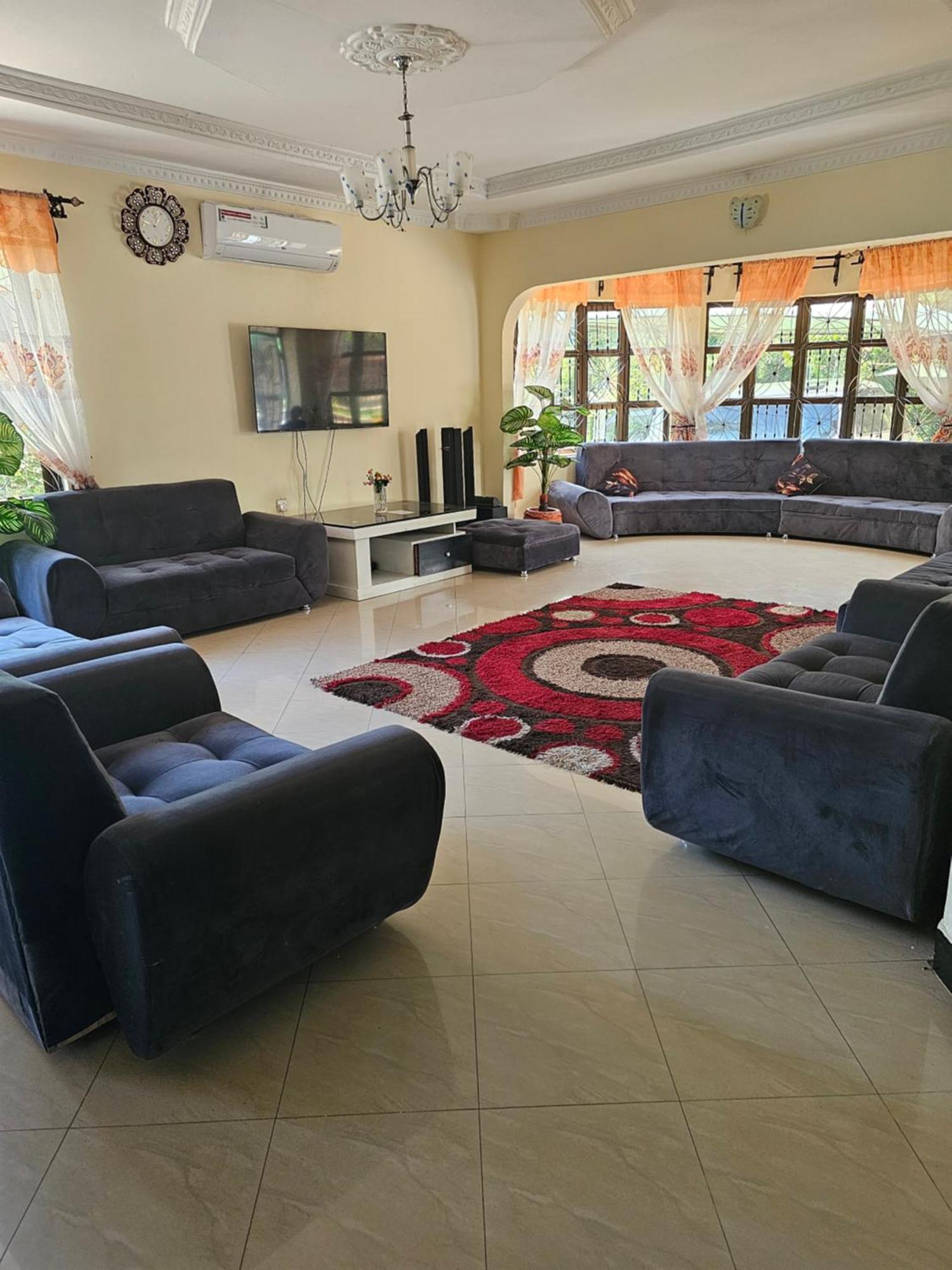 B-More Comfort Stay Boma la Ngombe ภายนอก รูปภาพ