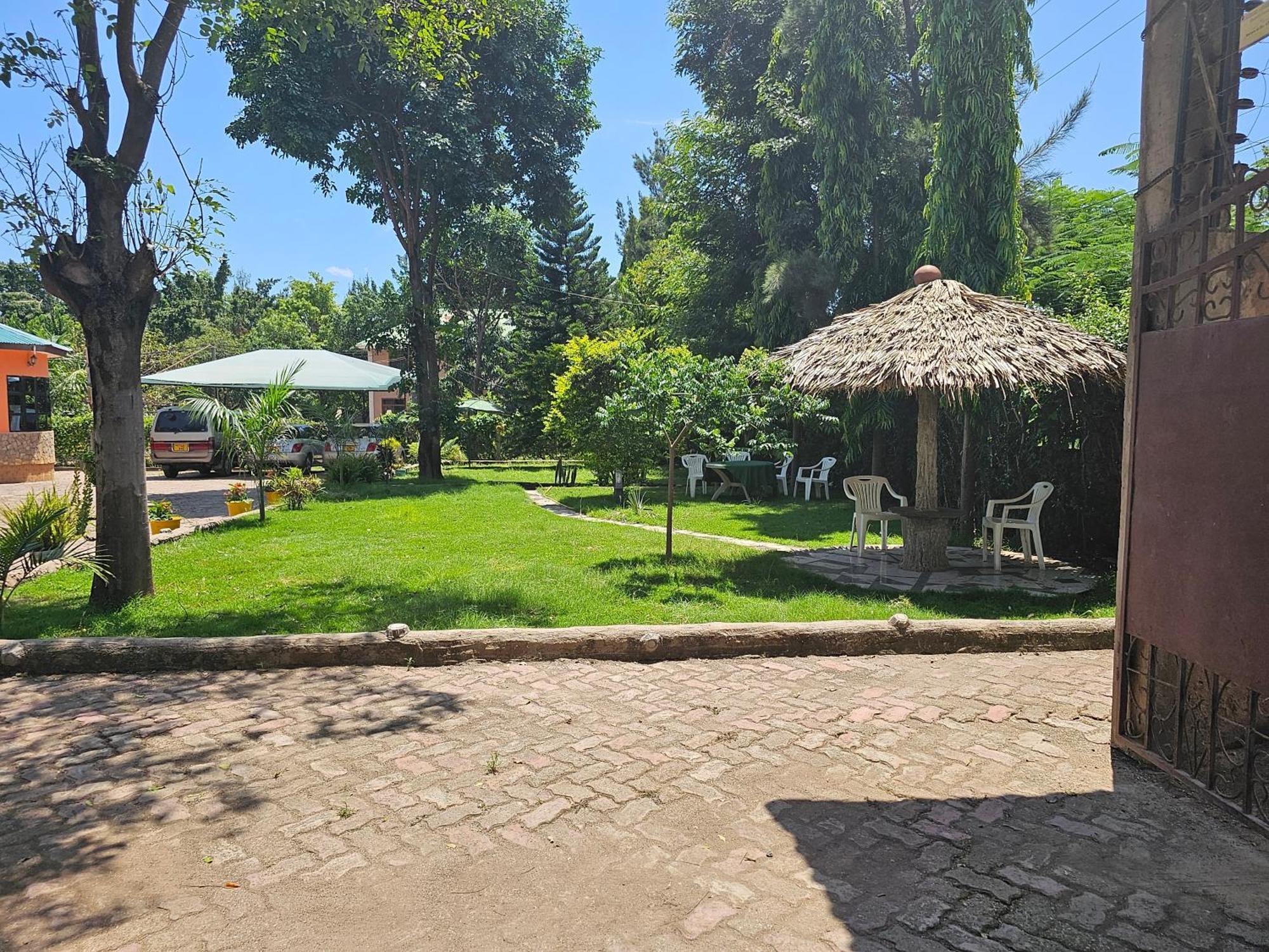 B-More Comfort Stay Boma la Ngombe ภายนอก รูปภาพ