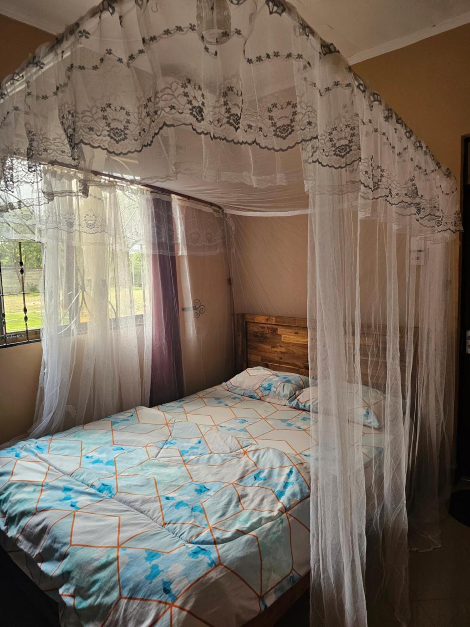 B-More Comfort Stay Boma la Ngombe ภายนอก รูปภาพ